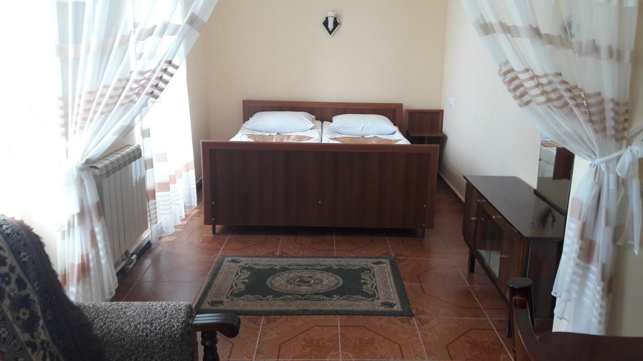 Hotel Dina Sisian Exteriér fotografie